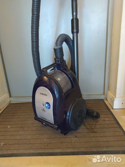 Пылесос Samsung 1600 Вт. Безмешковой. Оригинал