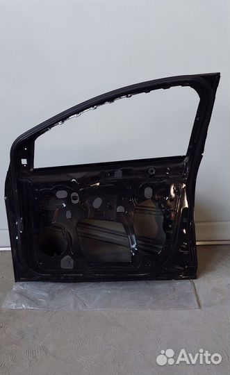 Дверь передняя правая Ford Focus 3