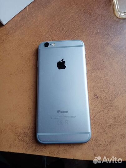 Телефон iPhone 6