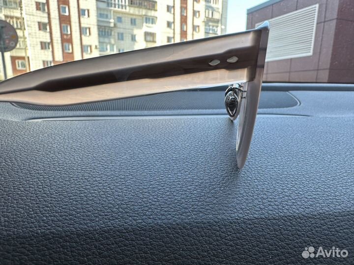 Солнцезащитные очки женские