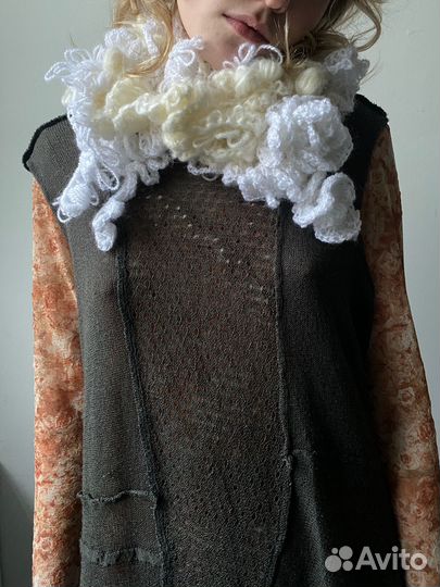 Шарф вязаный ручной работы