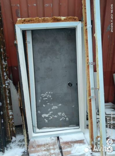 Окно пластиковое бу, дверь пластиковая бу
