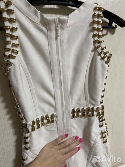 Платье белое утяжка