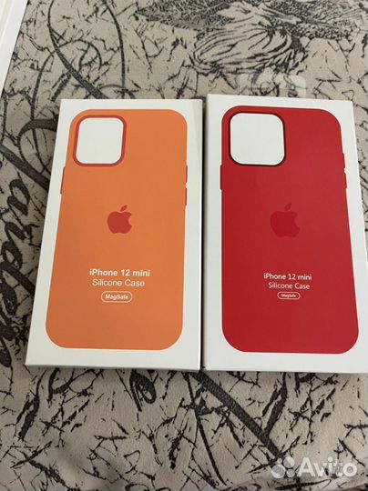 Продам чехол на iPhone12