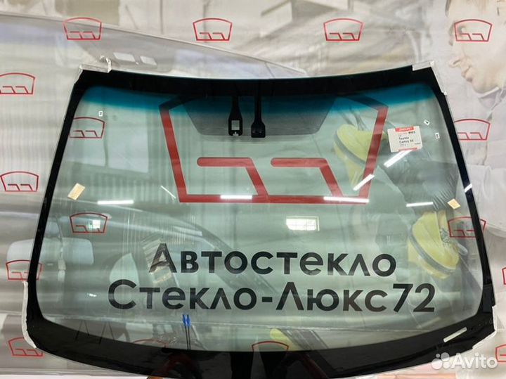 Лобовое стекло Toyota Camry 50 4D 2011