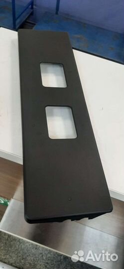 Передняя площадка номерного знака РФ Geeli Monjaro