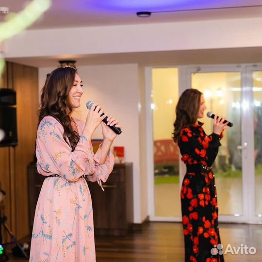 Ведущий на праздник