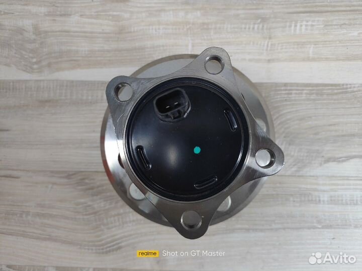 Ступица задняя Левая Toyota Fenox