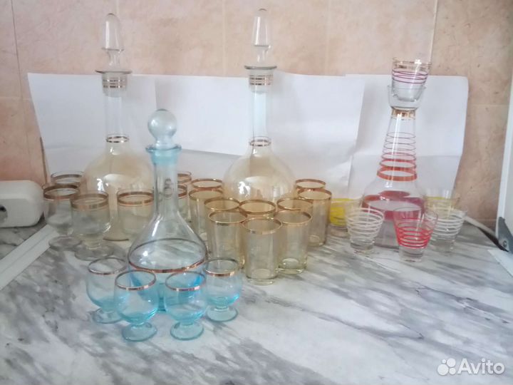 Штофы и графины СССР со стопками и рюмками