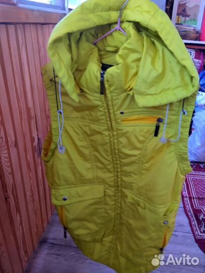 Безрукавка женская