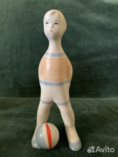 Фарфоровые статуэтки времен СССР Сысерть