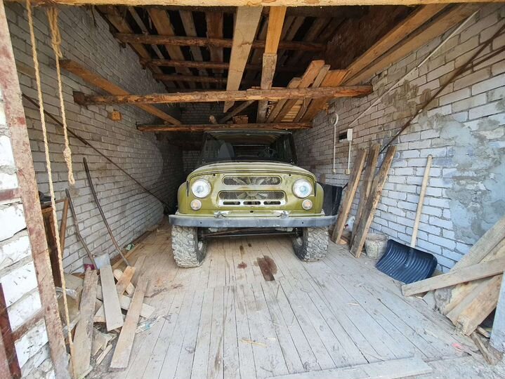 Гараж, > 30 м²