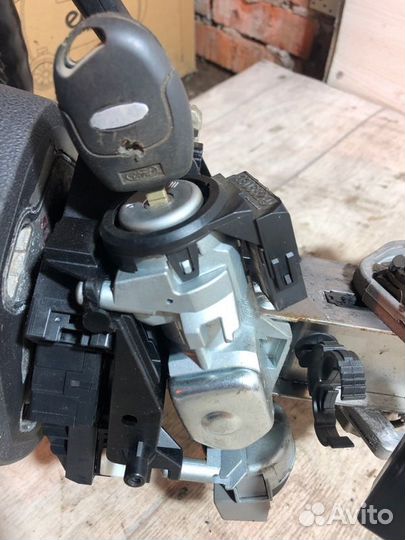 Замок зажигания Ford Focus 2 купе 1.8 qqdb 2006