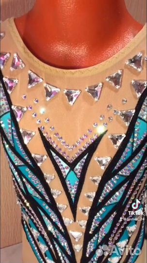 Купальник для художественной гимнастики