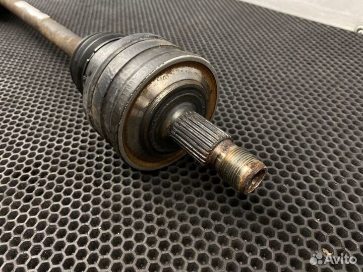 Привод задний Mercedes-Benz C-Class W203 271.946