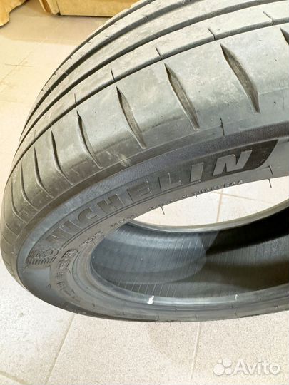 Michelin Pilot Sport 4 215/55 R17 98Y