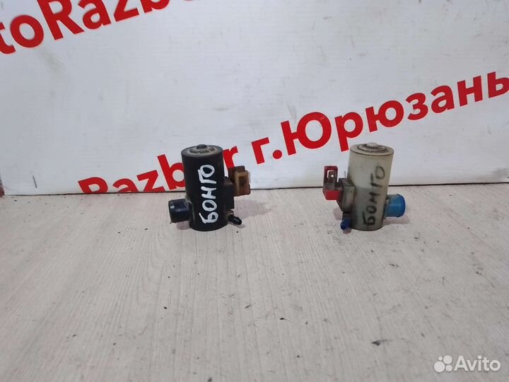 Моторчик омывателя Mazda Bongo Friendee