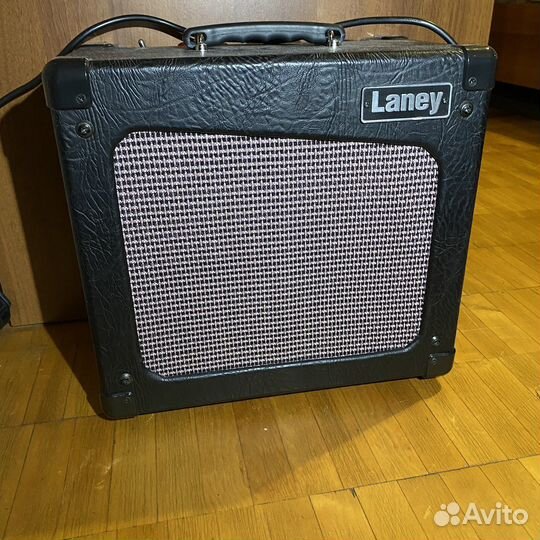Ламповый Комбоусилитель Laney 10