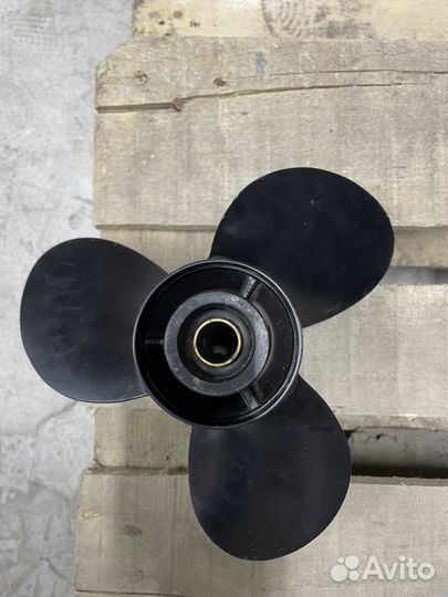 Винт для ямаха 25-30