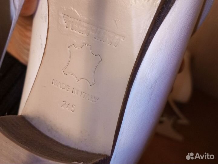 Коньки фигурные risport