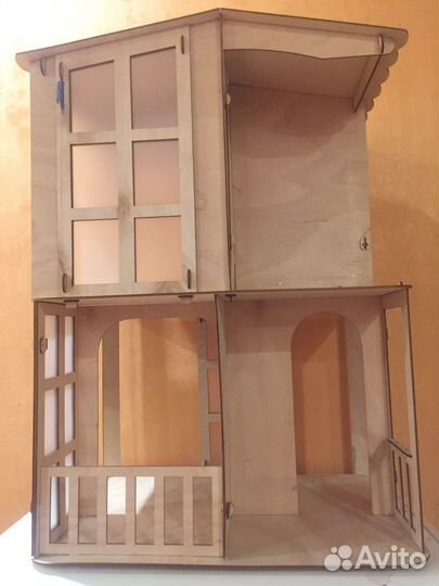 Домик кукольный деревянный