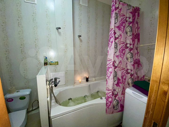 2-к. квартира, 60 м², 1/5 эт.