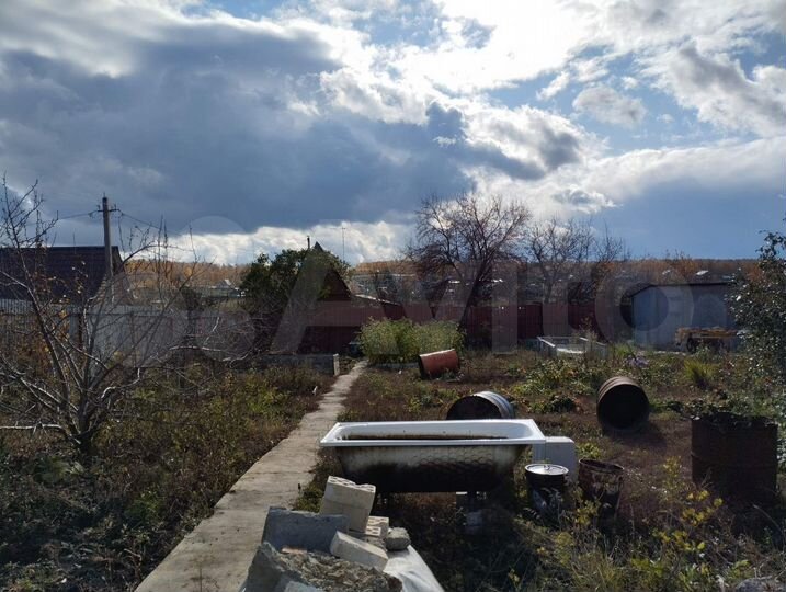 Дача 10 м² на участке 6 сот.