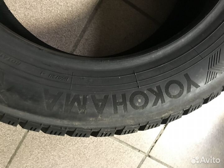 Yokohama Ice Guard IG65 215/55 R16 97T