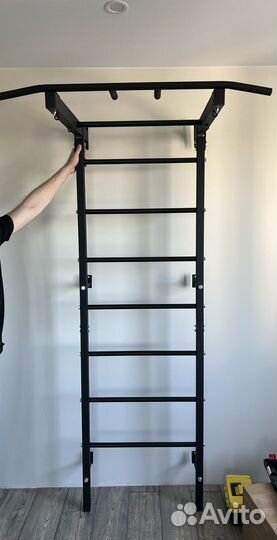 Шведская стенка с турником и брусьями