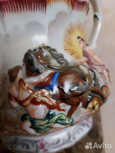 Шикарный чайник Каподимонте горельефы-живопись