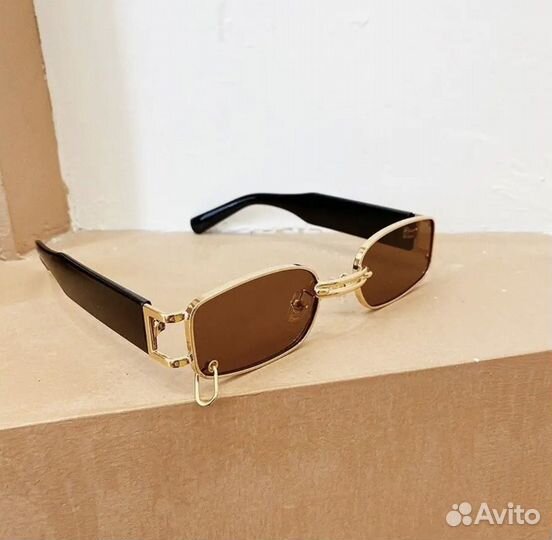 Солнцезащитные очки женские