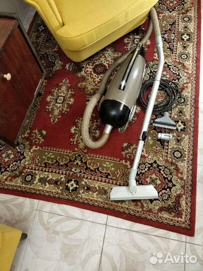 Пылесос Чайка