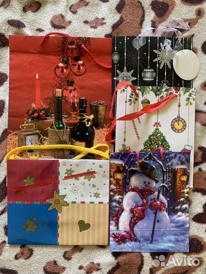 Подарочные пакеты