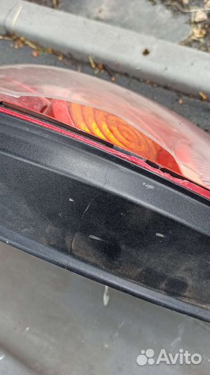 Фонарь задний правый Ниссан Альмера h16 хэтчбек