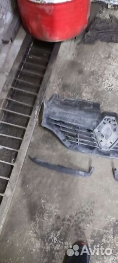 Решётка радиатора логан 2