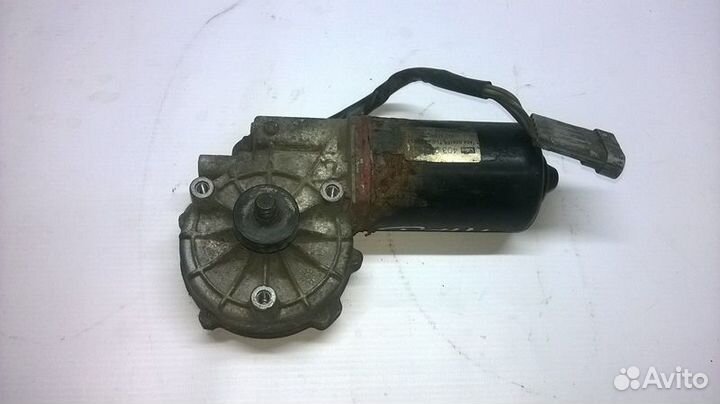 Моторчик дворников лобового стекла iveco EuroTech