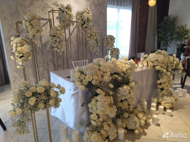 Оформление свадеб, праздников, аренда цветов, шары