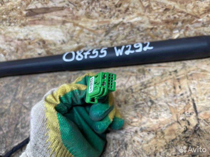 Амортизатор крышки багажника Mercedes-Benz Gle