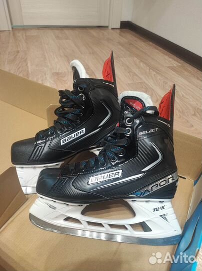 Хоккейные коньки bauer