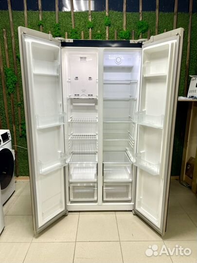 Холодильник Side by Side Ginzzu No Frost