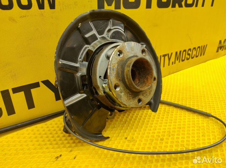 Кулак поворотный задний правый Bmw 116I F20