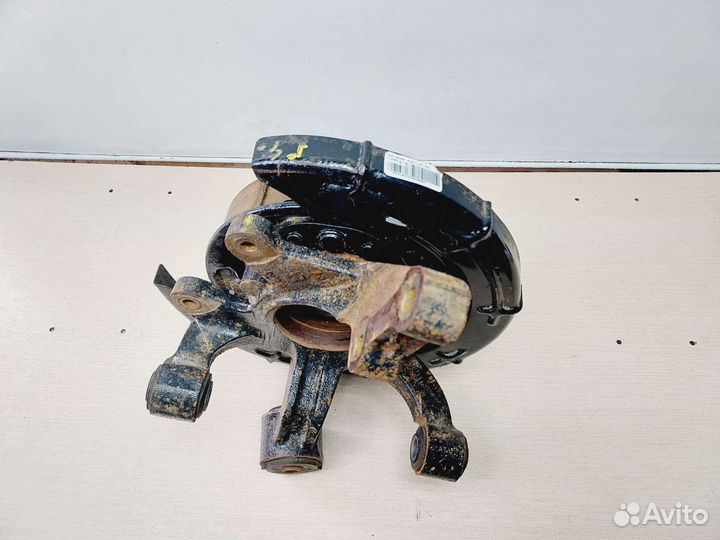 Кулак задний правый Kia Sportage 2