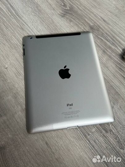 iPad 3 retina для детей с ютуб и играми