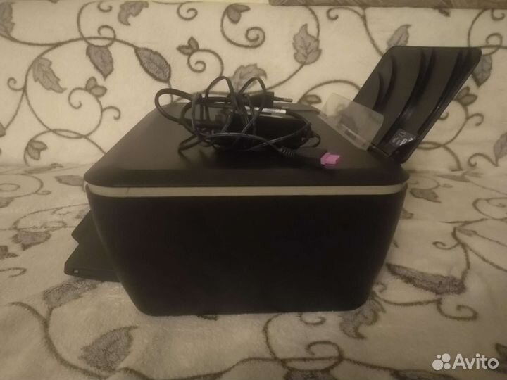 HP Deskjet Ink Advantage 2515 с картриджем