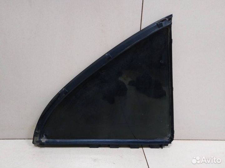 Стекло двери задней левой форточка Toyota Avensis