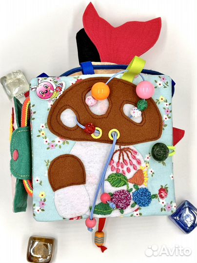 Развивающая фетровая книга