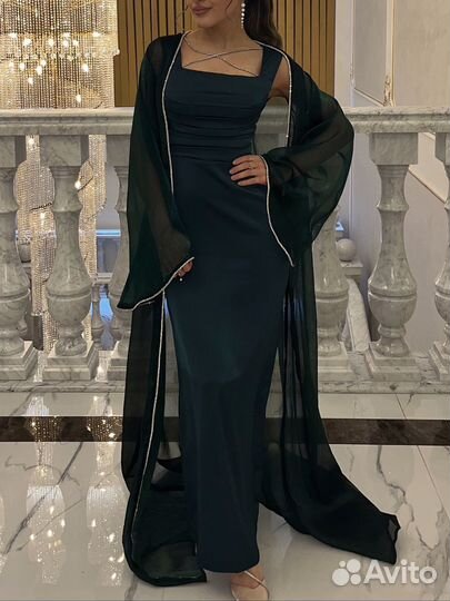 Вечернее платье