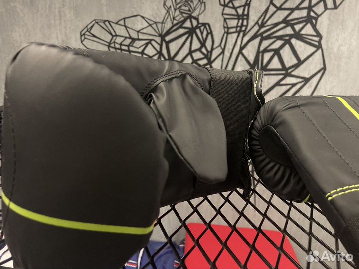 Боксерские снарядные перчатки BoyBo