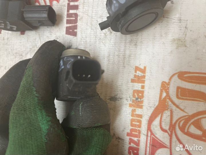 Датчик парктроника передний Opel Antara C105