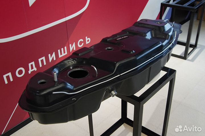 Бак Mitsubishi Pajero 3 из композита с трубками